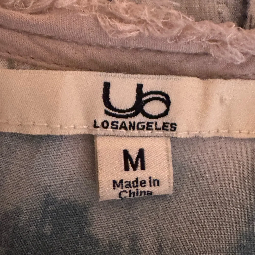 C-173 Ya Los Angeles Cream Teal & Black Ruffled Racer Back Hi Lo Tank Top Size M
